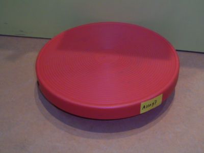 De wiebeltol helpt om het evenwicht en de houding te verbeteren